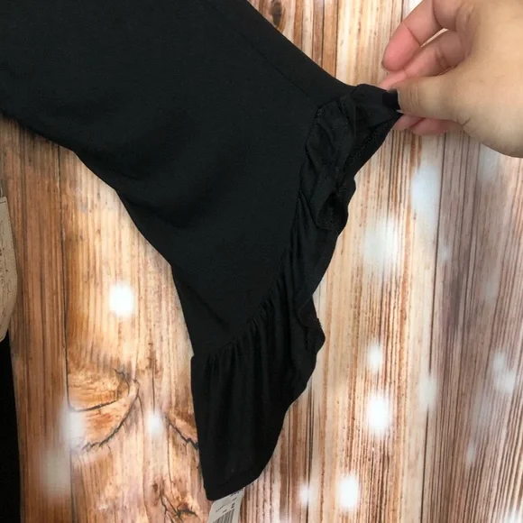 NWT French Laundry Black 3/4 Ruffle Sleeve Top - Picture 4 of 8